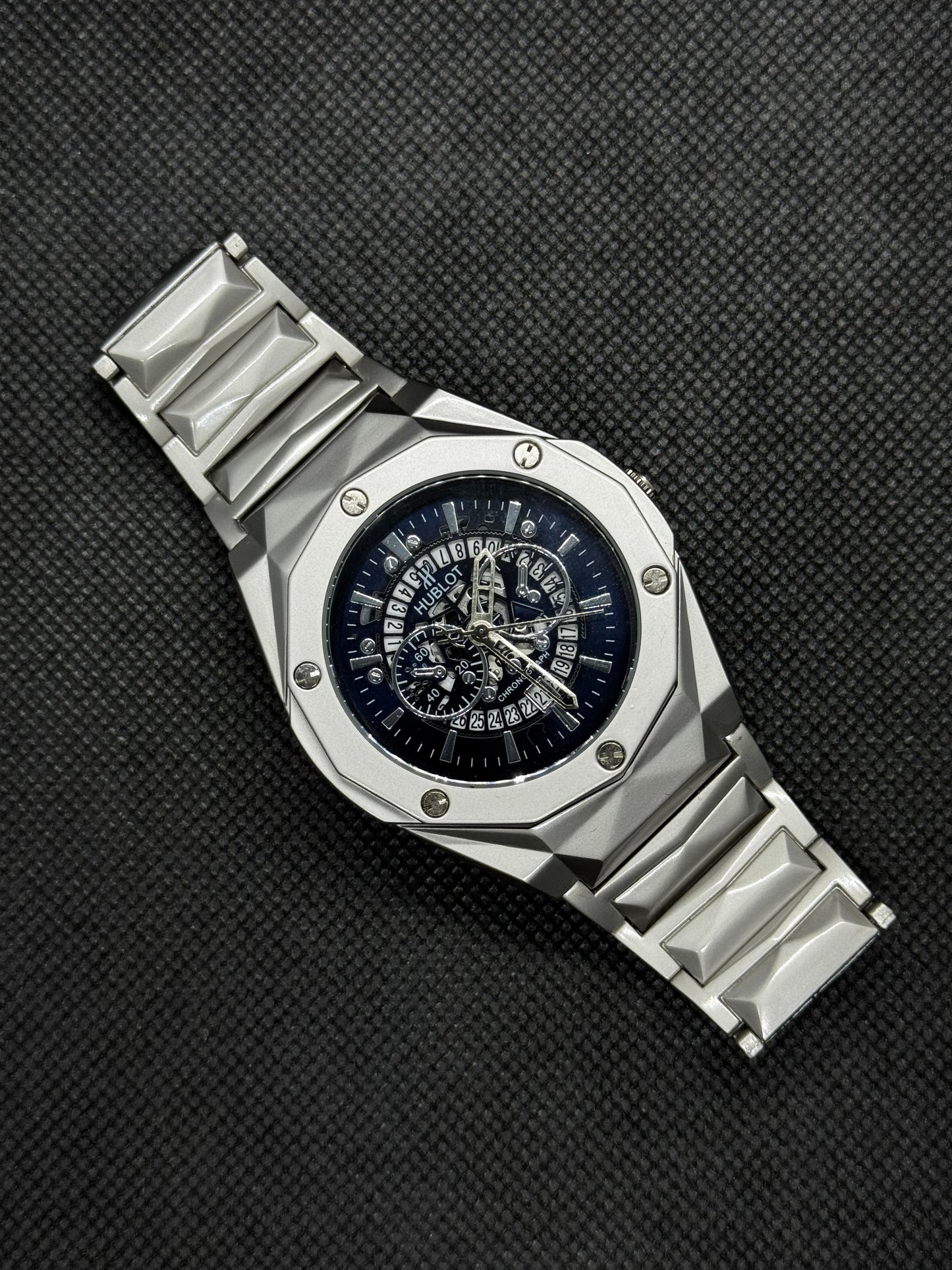Hublot Geneve Master Lock Diamond Cut Stainless steel date and time