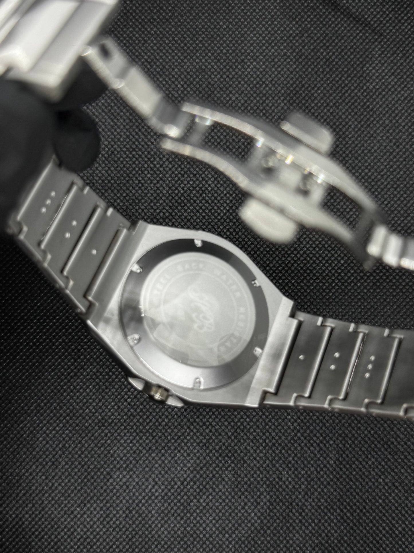 Hublot Geneve Master Lock Diamond Cut Stainless steel date and time
