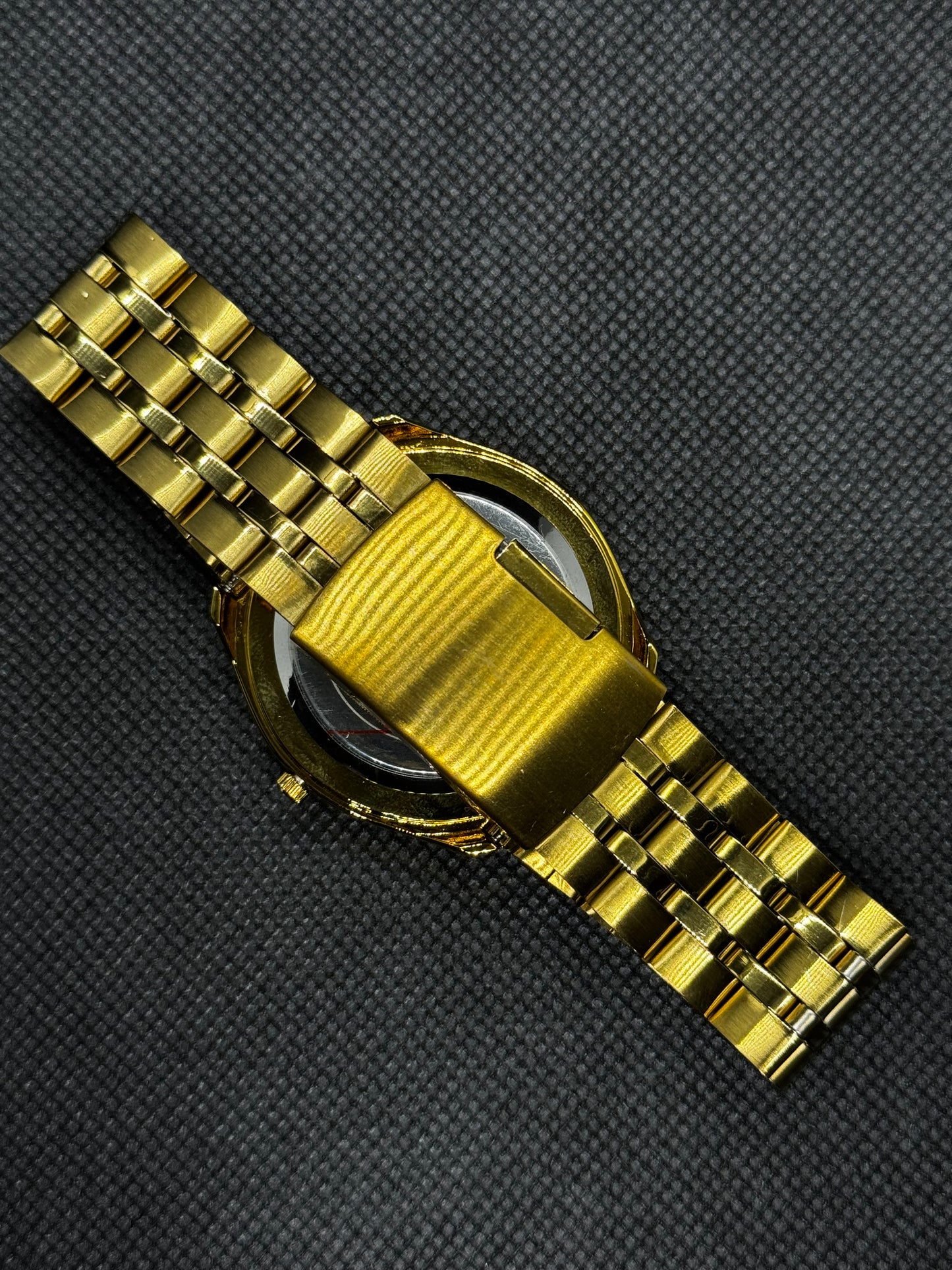 Rado DialStar Tungsten Golden watch with master lock Stainless Steel date and time working