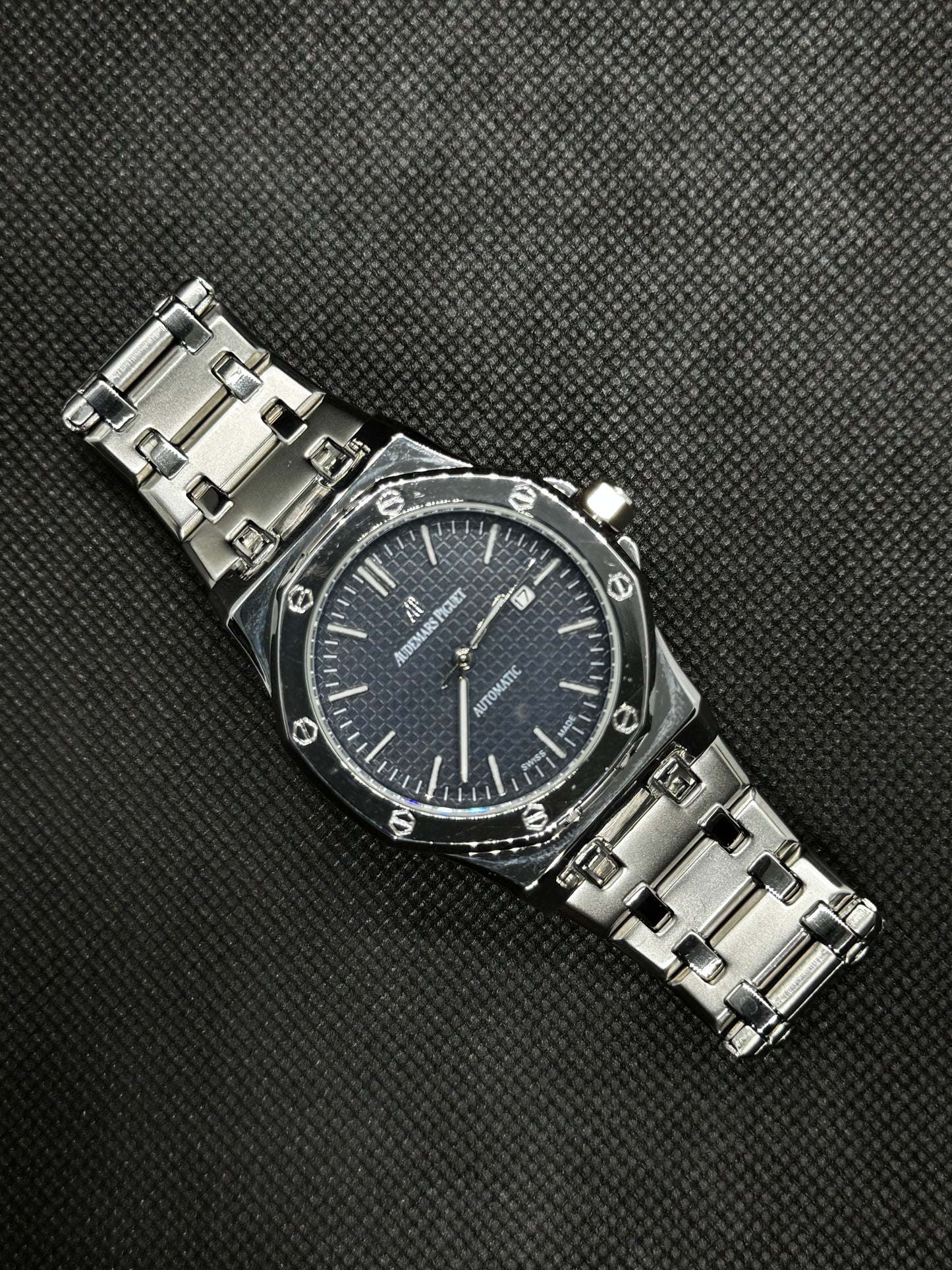 AP Automatic back dial Quarts movement Black Dial 40mm stainless steel date working