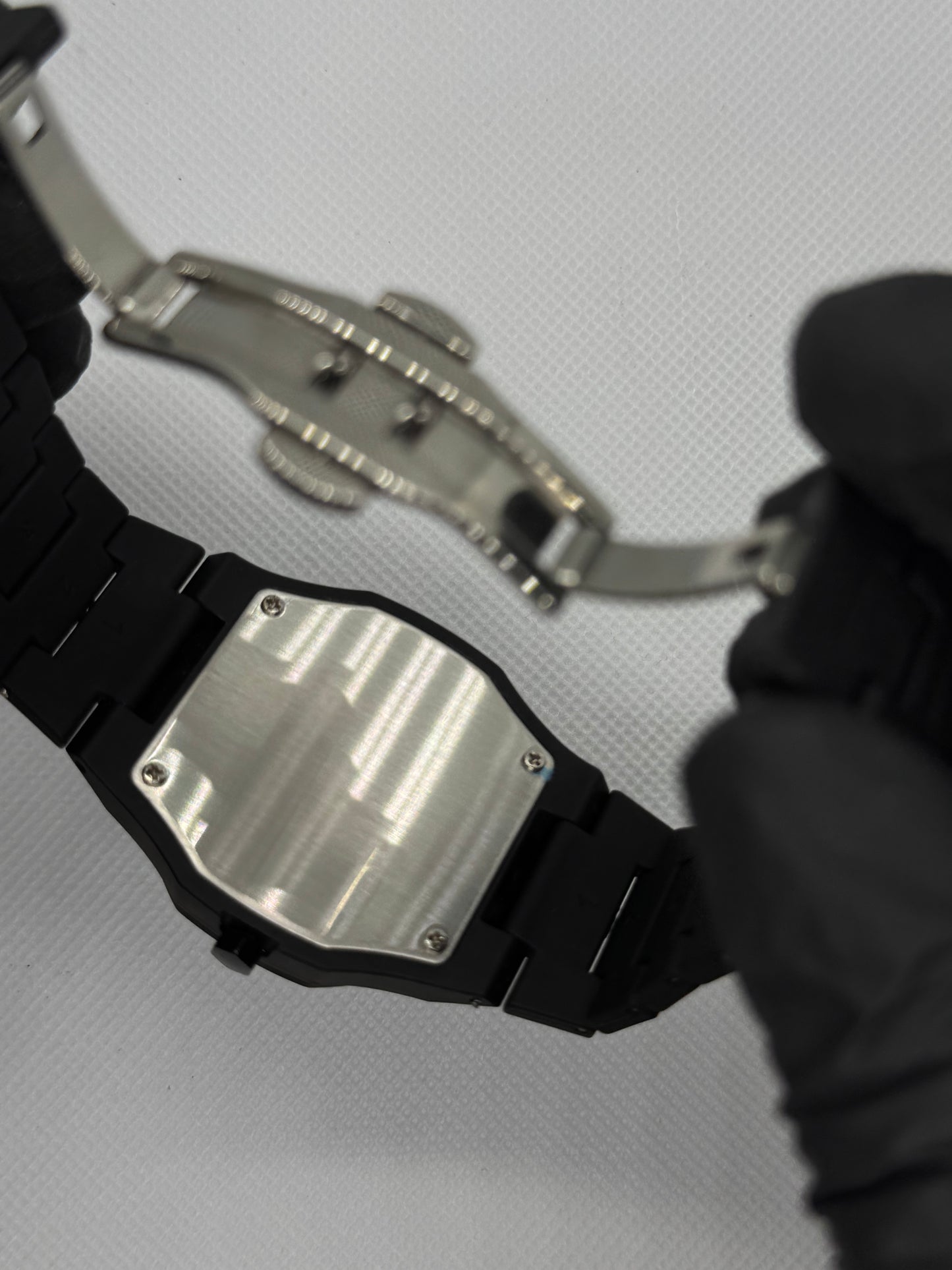 Black Aura Arabic dial Fiber material mate with Master lock date and time working