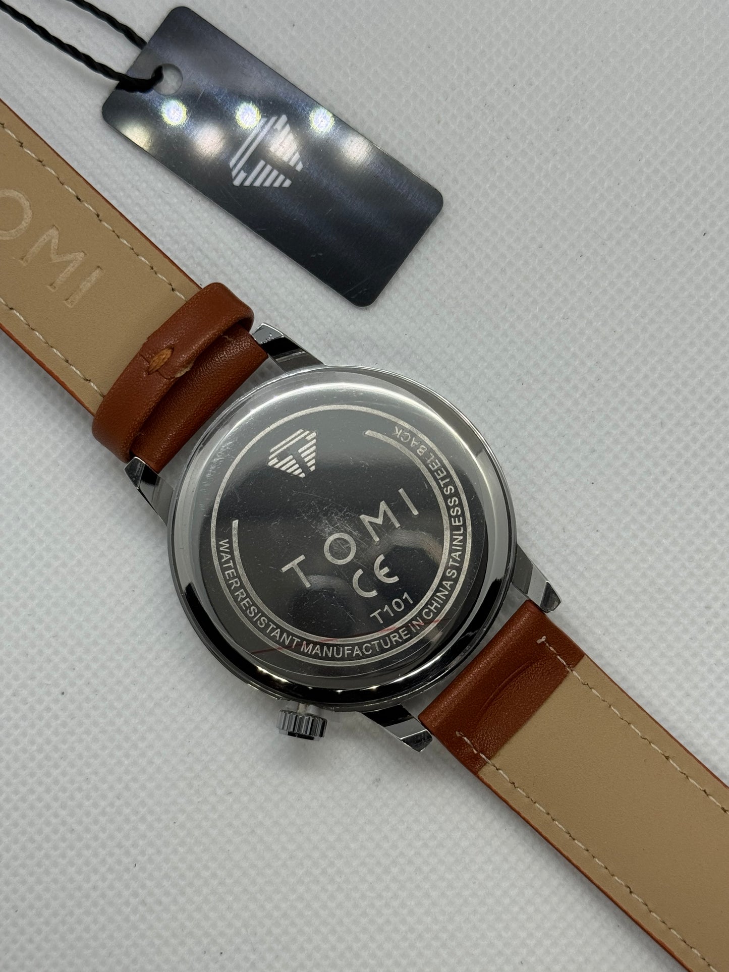 TOMI T_101 Casual Men,s Watch Date Quartz Round Dial Leather Strap