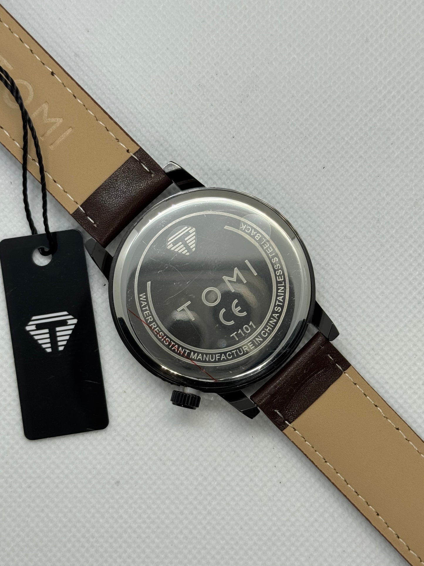 TOMI T_101 Casual Men,s Watch Date Quartz Round Dial Leather Strap