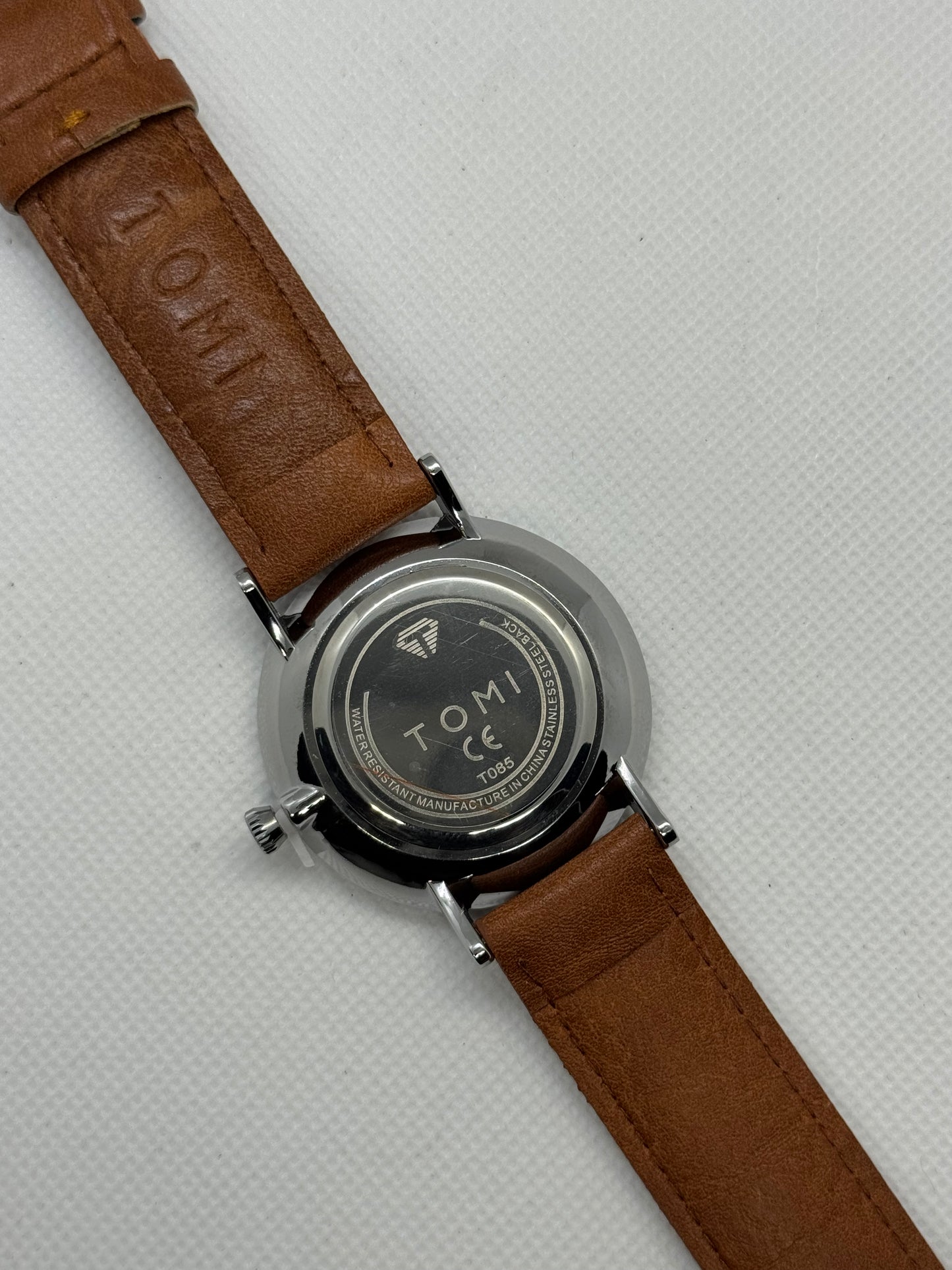 TOMI T_085 Men,s Watch Date Quartz Round Dial Leather Strap