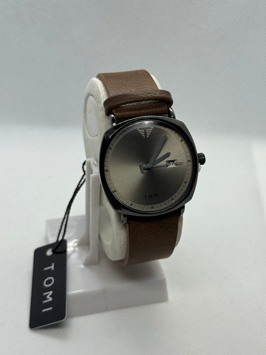 TOMI T_044 Men,s Watch Quarts Date Leather Strap