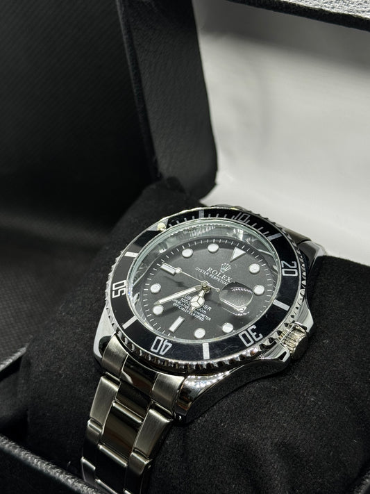 ROLEX Submariner TWO Tone Black dial Stainless Steel Master lock date and time rotating dial